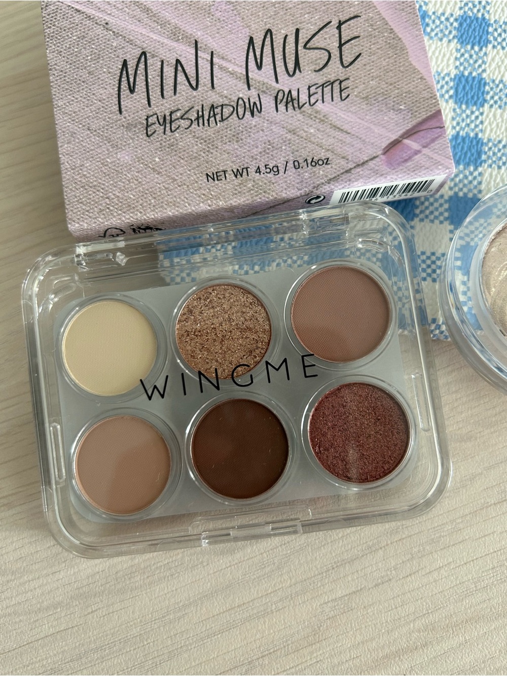 Makeup bundle - Picture 2 of 3